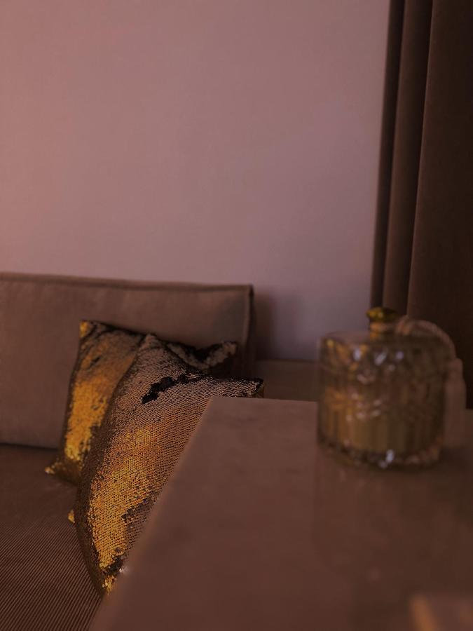 Loft Przy Placu Niepodleglosci Apartment เยเลเนียกูรา ภายนอก รูปภาพ