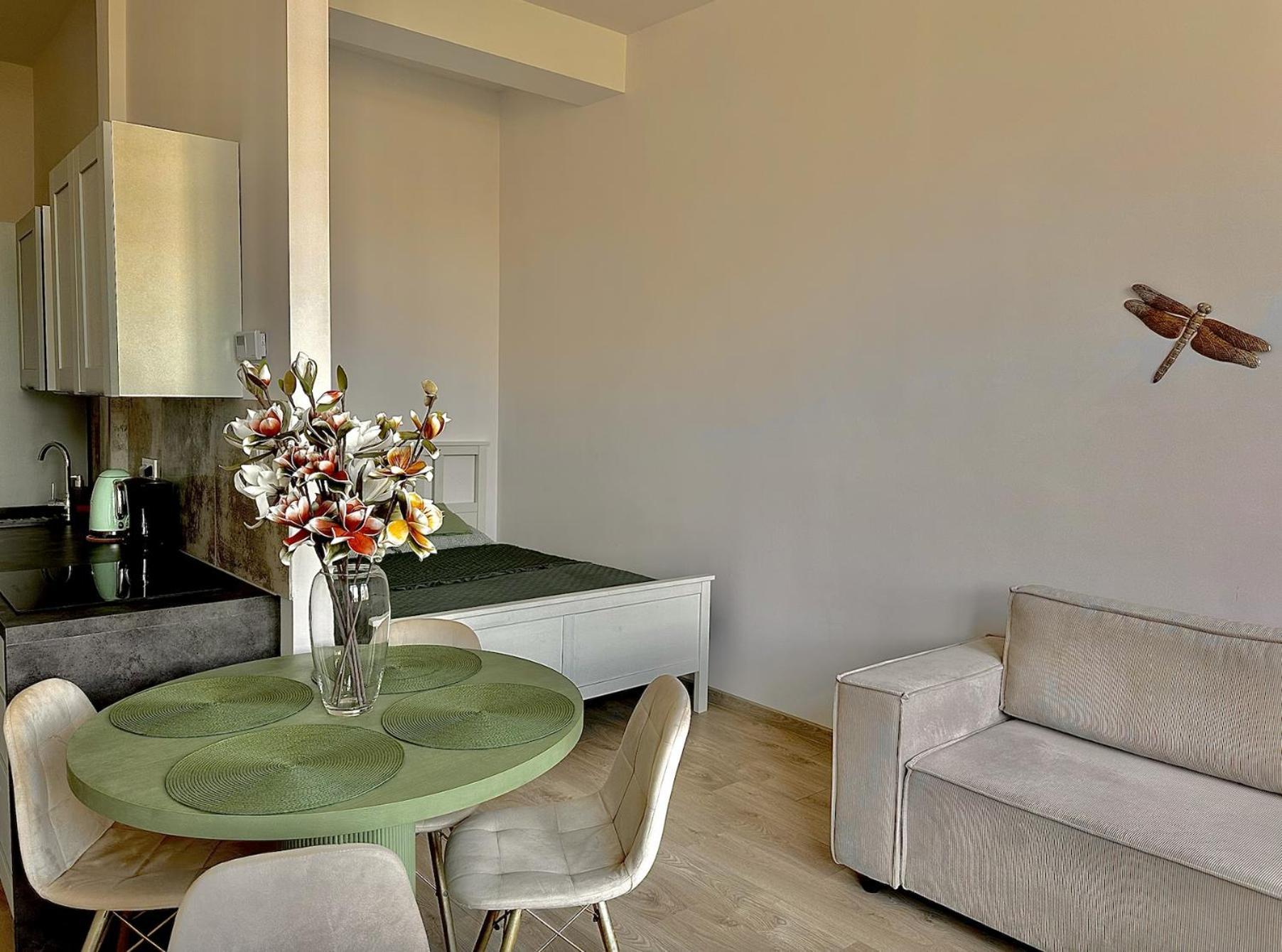 Loft Przy Placu Niepodleglosci Apartment เยเลเนียกูรา ภายนอก รูปภาพ